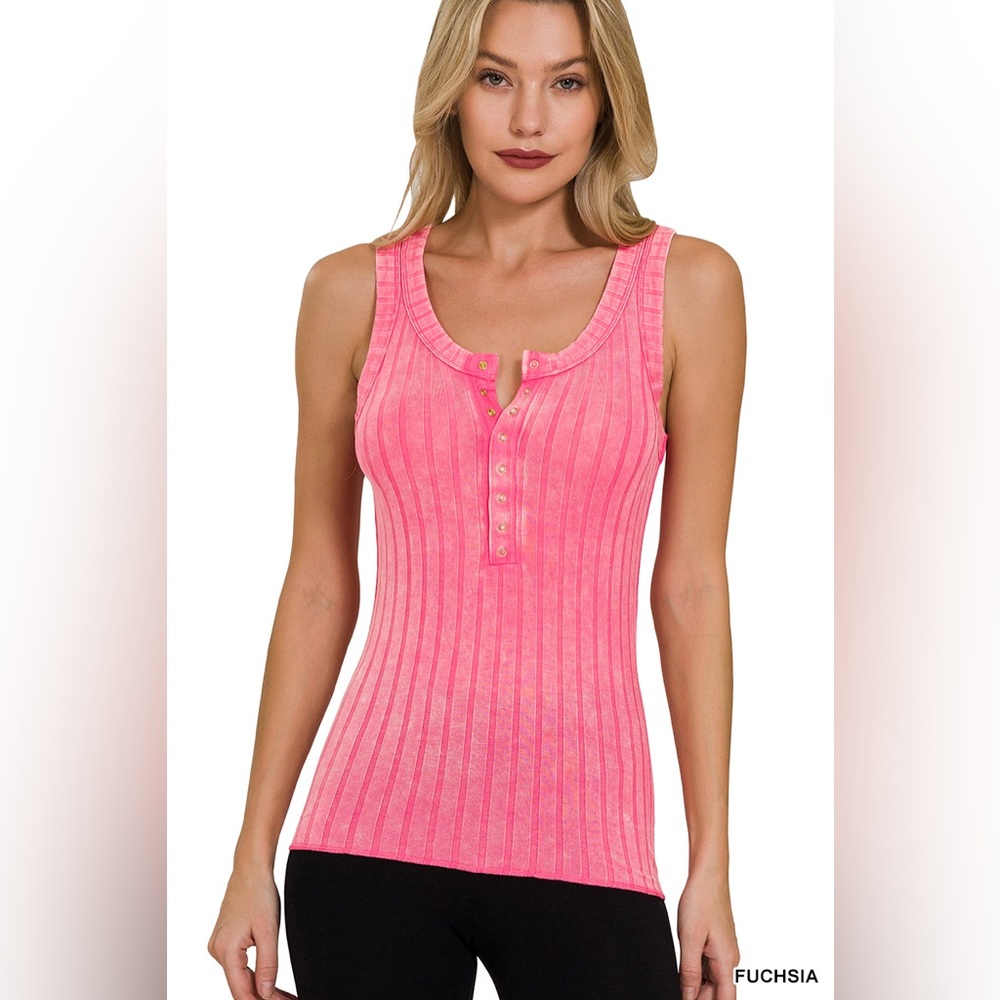 🆕 Zenana WASHED RIBBED SCOOP NECK HENLEY TANK TOP